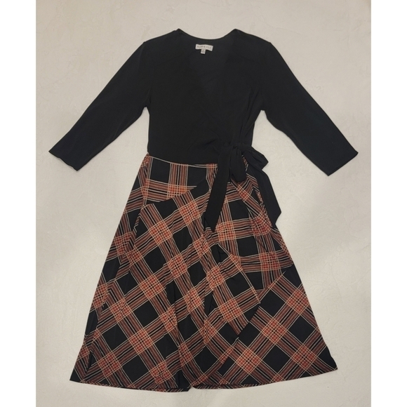 Robbie Bee Black & Plaid Dress - Picture 1 of 11